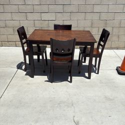 Dining Table (48x36x30)