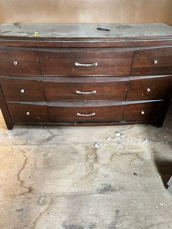 DRESSER, END TABLE, MIRROR 