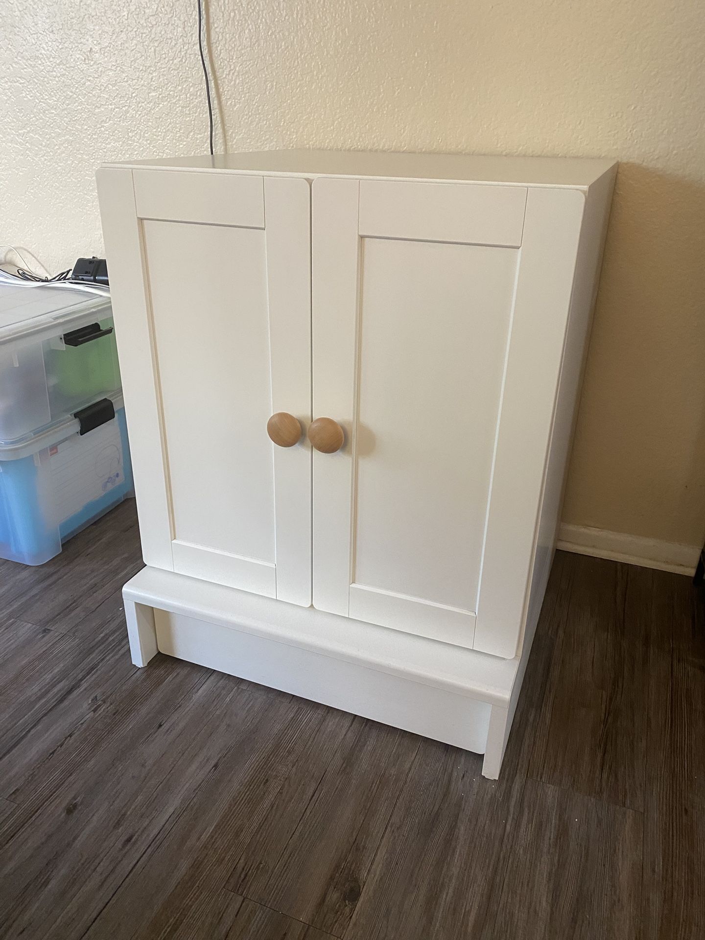 IKEA SMÅSTAD / UPPFÖRA Kids Cabinet, white with frame/with 1 shelf, 23 5/8x25 5/8x29 7/8 "