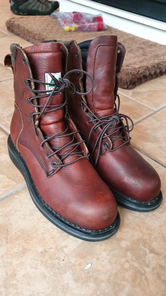 Red Wing work boots size 8