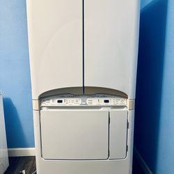 MAYTAG Dryer With Fresh Air Dryer/steamer