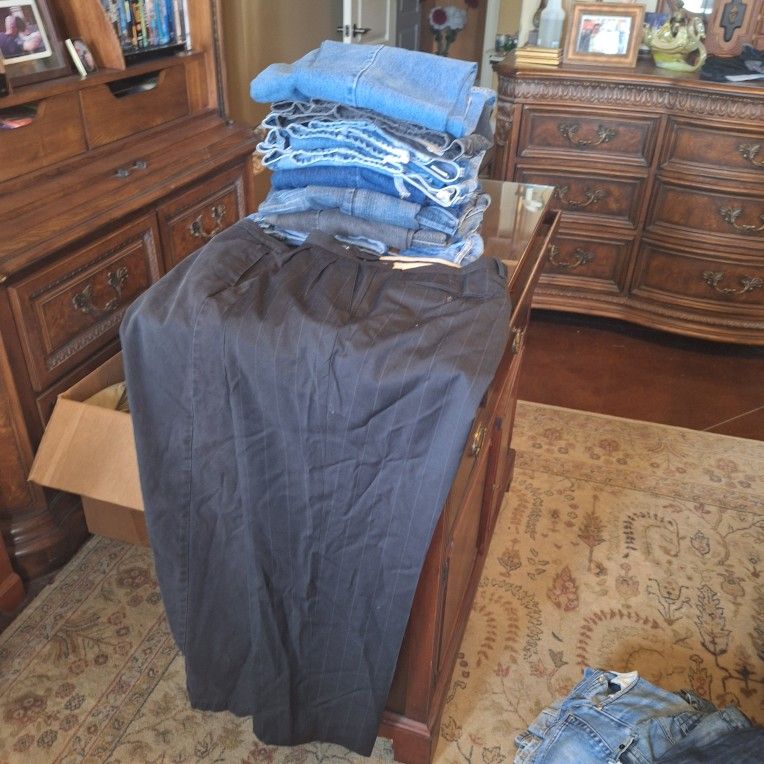 SET OF 10 MEN'S π PANTS