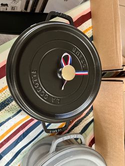 New Staub cast iron pot 5.25