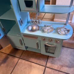 Toddler Kitchen 