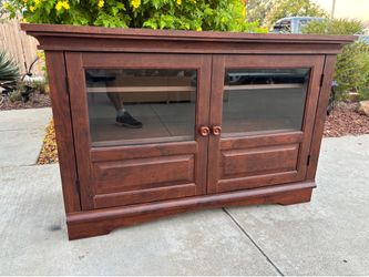 Modern Media TV Stand Entertainment Center Furniture Great Condition