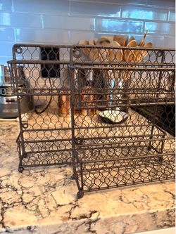 Vintage Look Wire Spice Rack
