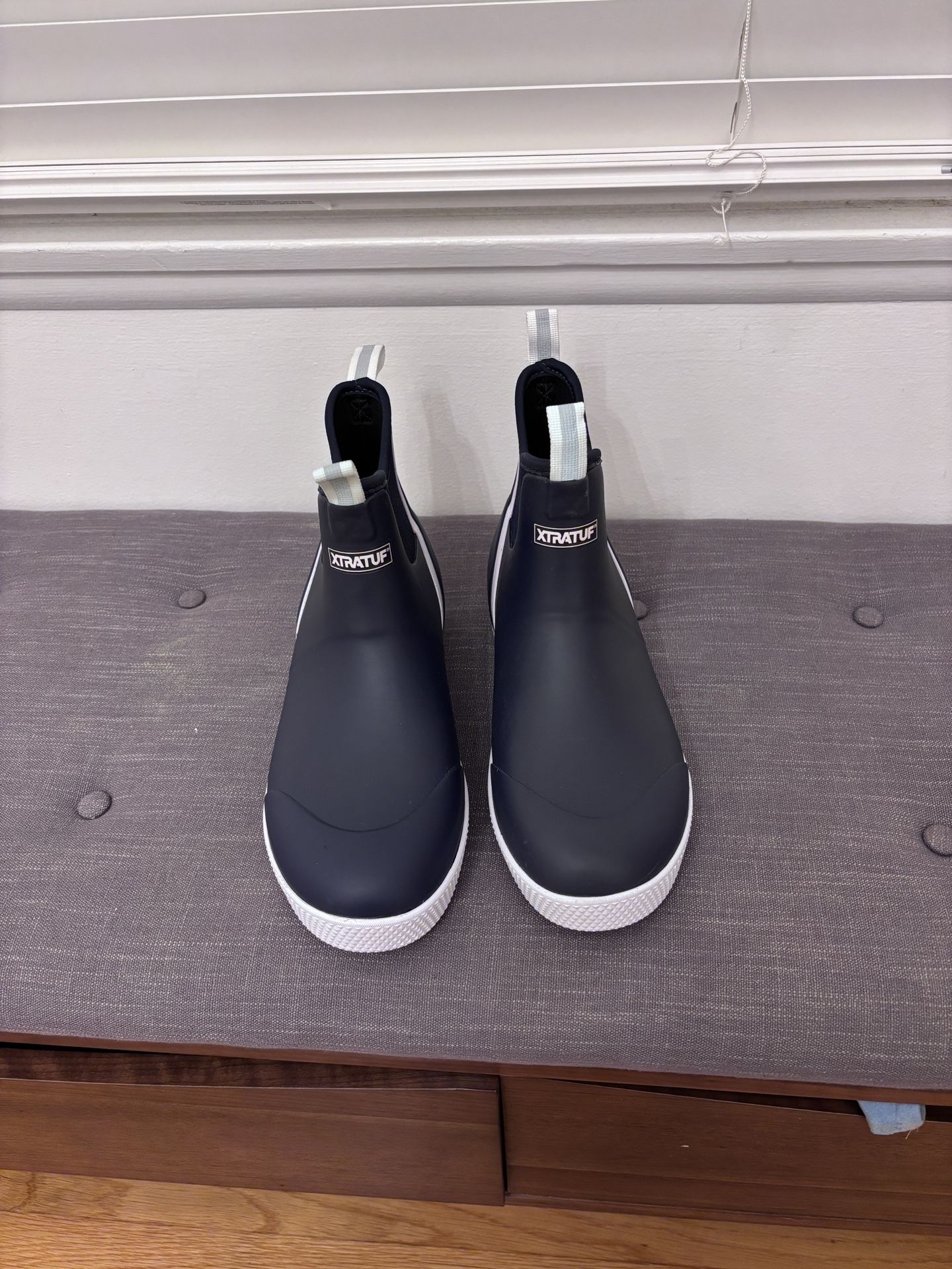 Xtratuf Men’s Wheelhouse 6 inch ankle deck boots