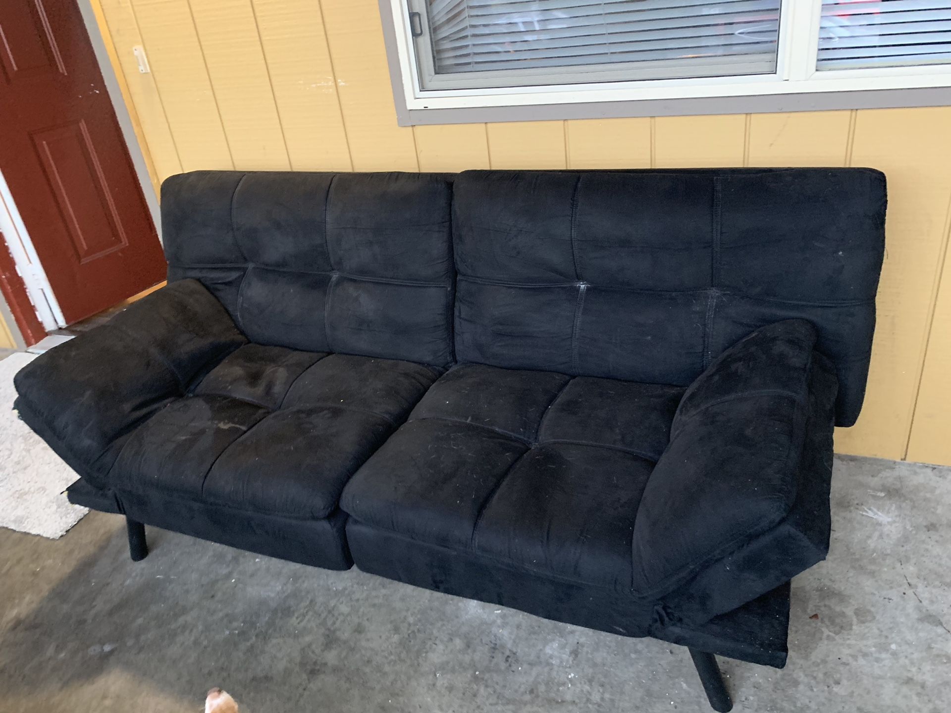 Black Futon