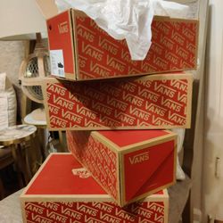 Vans Box