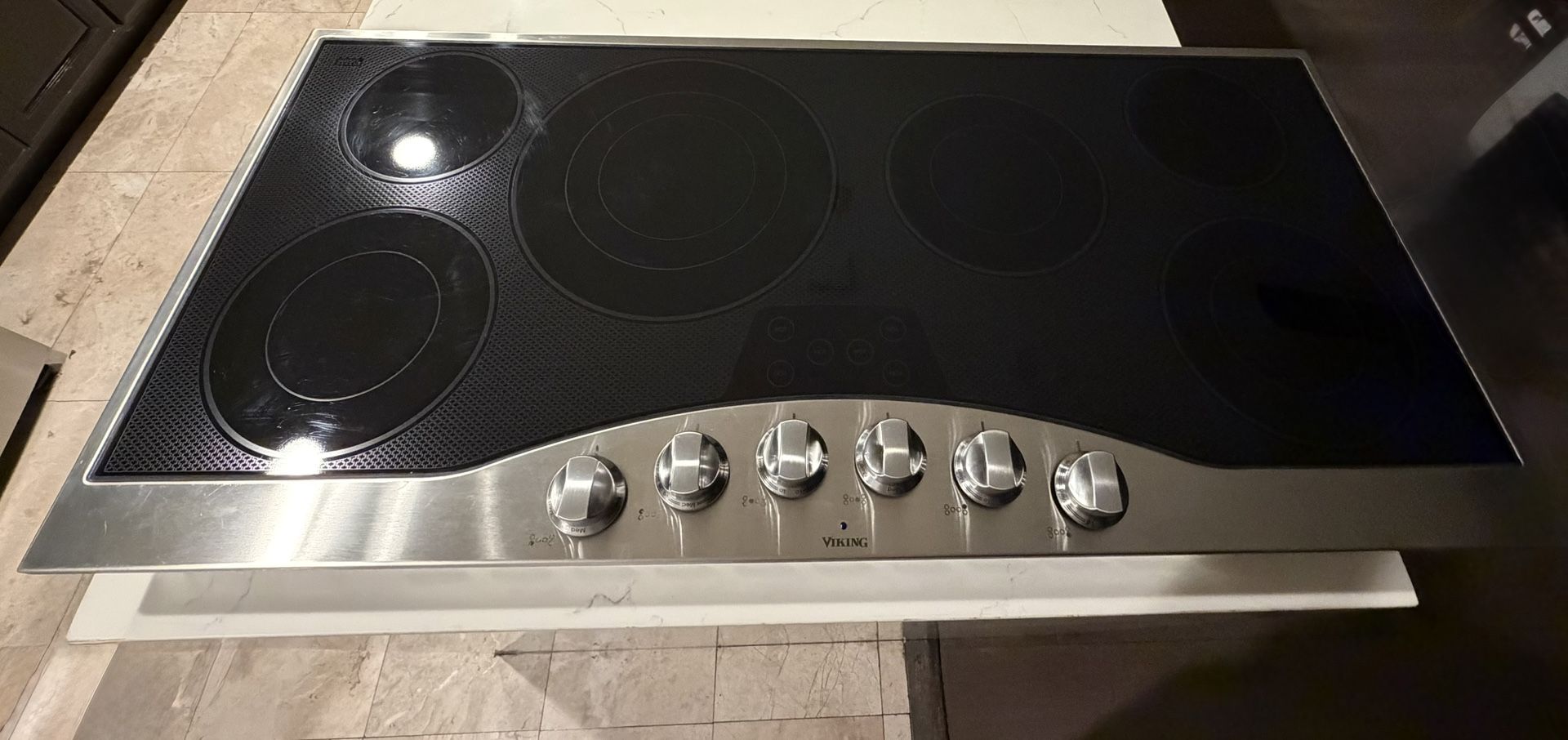 VINIKG!! Electric Cooktop - Stainless Steel