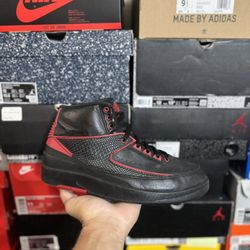 Jordan Alternate 87 2s size 8.5 USED