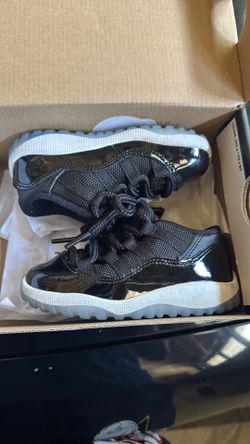 Jordan 11 toddler 8c