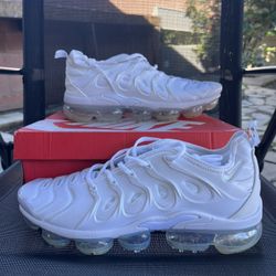 White Nike Vapor Max Size 11