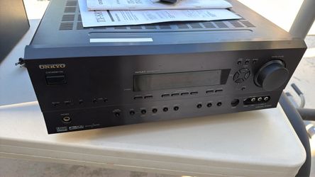 Onkyo TX-SR601 AV Receiver with remote, subwoofer & speakers