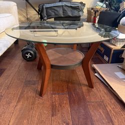 Coffee Table With Matching End Tables (2)