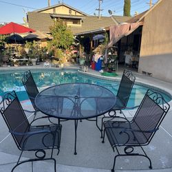 Beautiful Outdoor Patio Set 