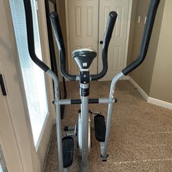 Sunny Health and Fitness Elliptical 