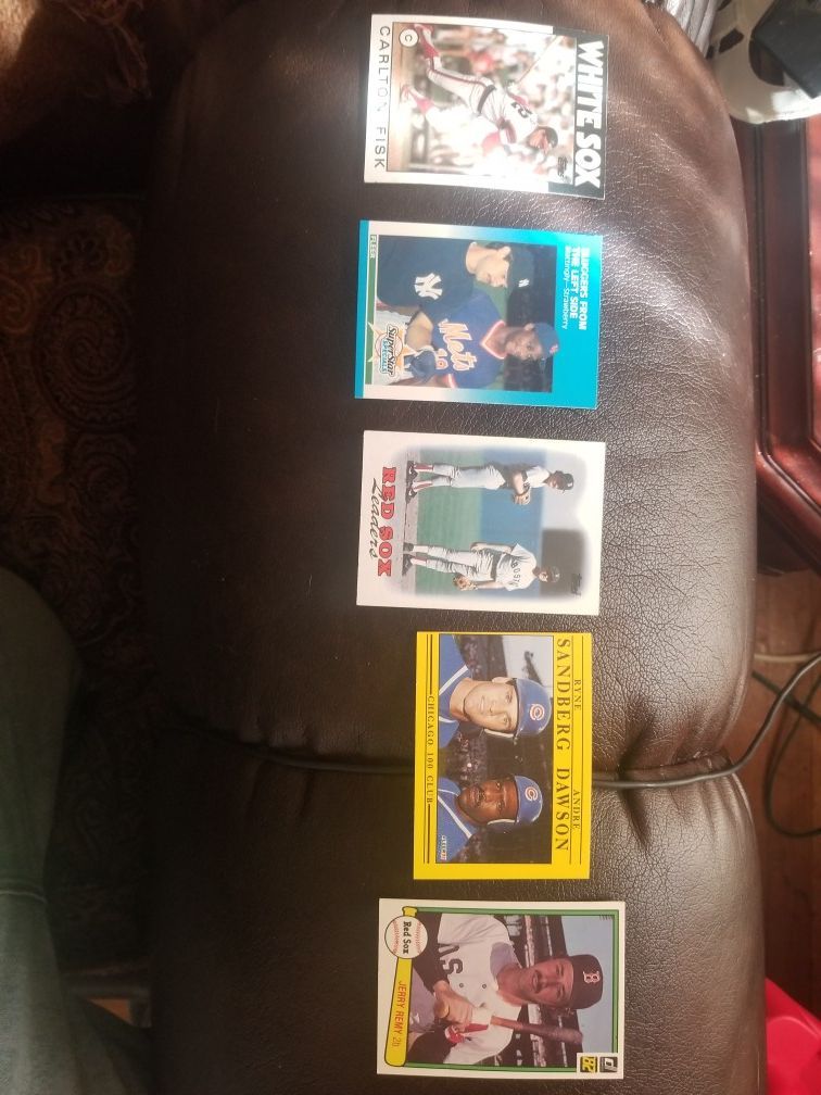 5 Random Baseball Cards