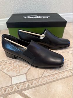 New. Women’s professional shoes size 9