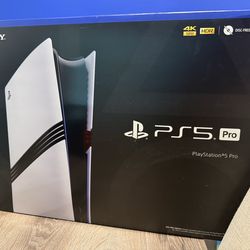 PS5 Like New + 2 Controllers & Charging Station