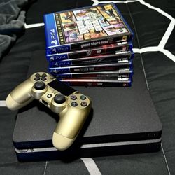 PlayStation 4 / With Games