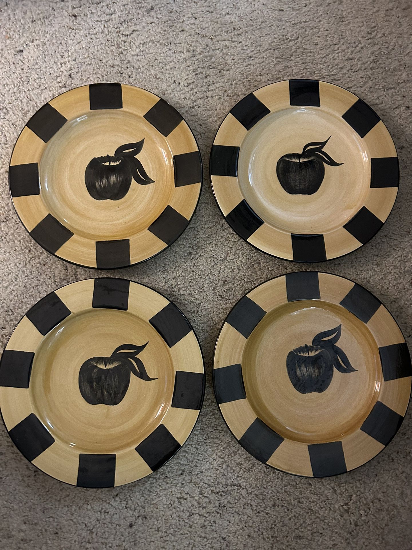 Collectors Apple Plates 