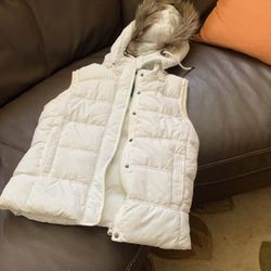 Hoodie/Jacket/Zip Up/Button Up New/White With Tag