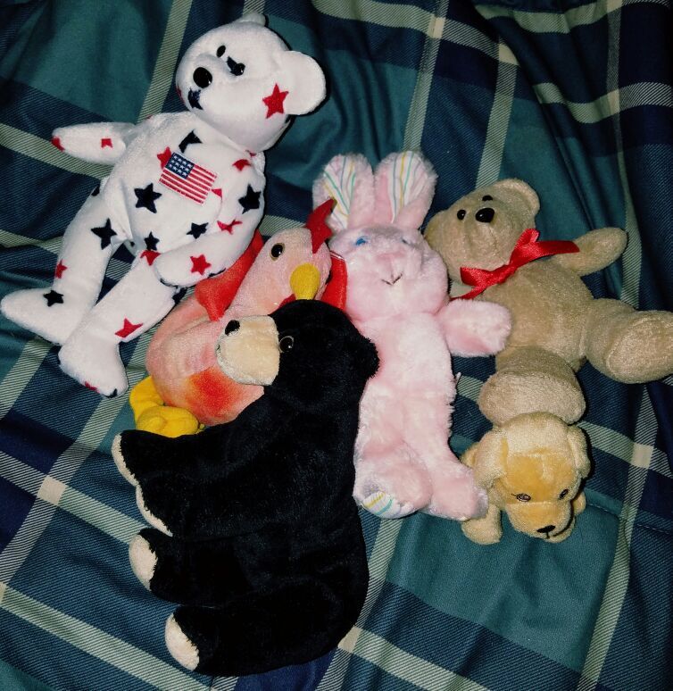 Lot of Small Plushed Toys