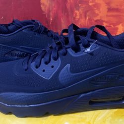 Brand New - Men’s Nike Air Max LTD 3 Sneaker -Size 9