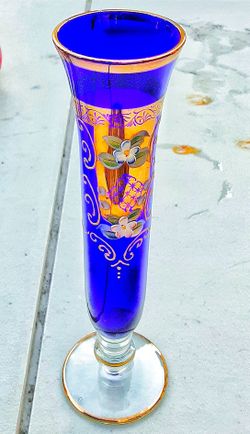 Vintage Venetian or Murano cobalt blue 8" high art glass vase