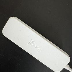 J-create Multiport Adapter (usb- C)