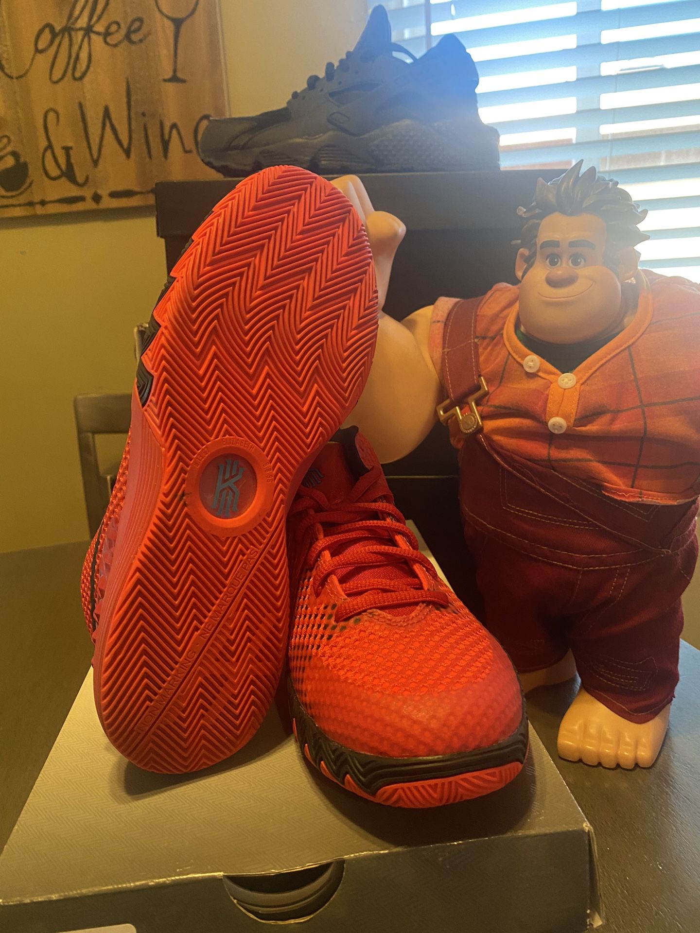 Kyrie size 7 sale