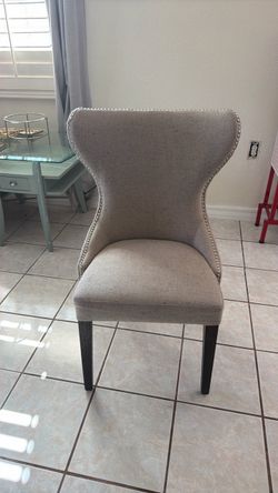 Accent chair