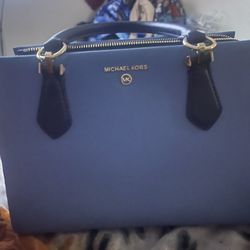 🎈🎈Hermoso bolso 👜 MICHAEL  kORS Original Excelente Condiciones 
