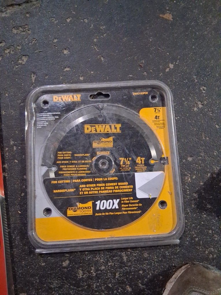 Skills Saw 71/4 4t New