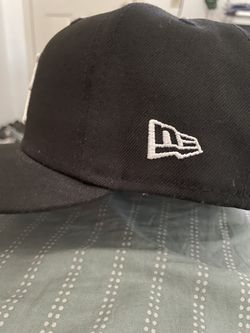 STUSSY NEW ERA FITTED HAT 7 5/8 for Sale in Bellflower, CA - OfferUp