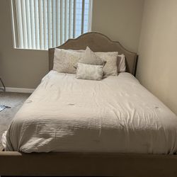 Bed  Mattress, boxspring, sheet Pillows 