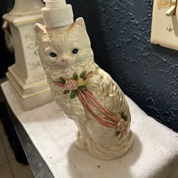10” Tall GLASS CAT DISPENSER
