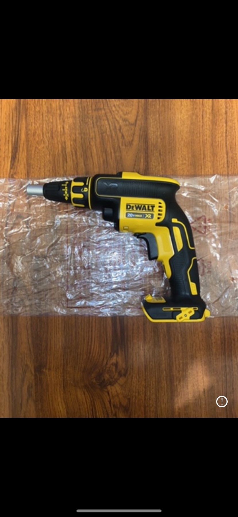 (1)Dewalt 20v Max XR Brushless Drywall Screwgun (DCF620B)