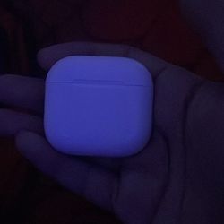 AirPod 4