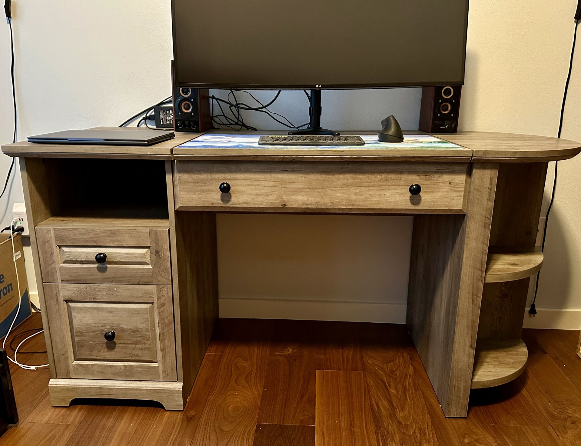 Homenations Lake Shore 6"-30"H Adjustable Standing Desk