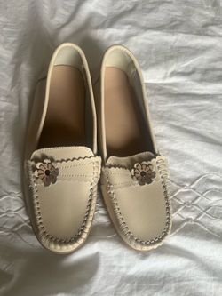 Orthopedic shoes