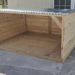 XL Dog House, Animal Shelter, Weather Proof
