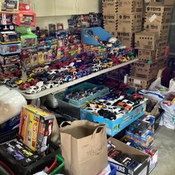 Hot Wheels + Diecast Cars (Valencia) $5 $10 $15 $20