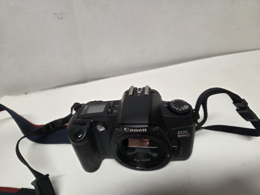 Canon Eos Rebel G 35mm SLR Film Camera