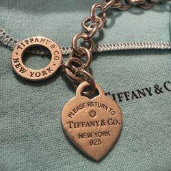 Tiffany and Co. Heart Tag Bracelet in Silver with a Diamond
