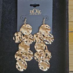 New nOir Gold Hammered Disc Dangle Earrings