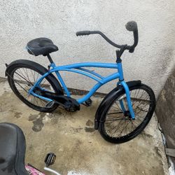 Huffy Cranbrook men's comfort cruiser bike in blue