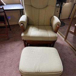 Glider Chair With Ottoman