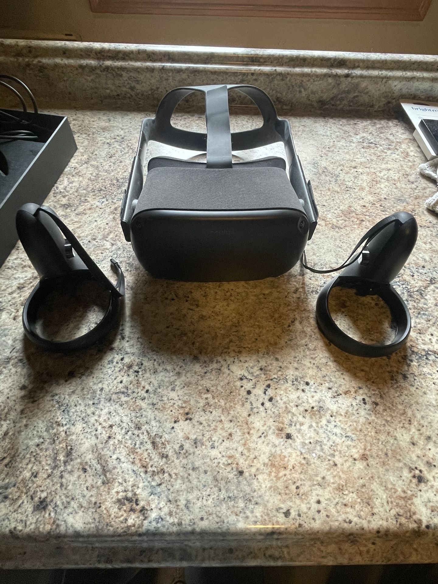 Oculus Quest 1, 64 GB, Headset, Controllers, Charger, And Original Box Included. Used
